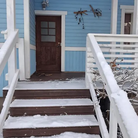 Traditional Finnish Lapland House At Wild Forest Backyard! *