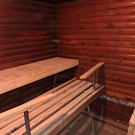 Traditional Finnish Lapland House At Wild Forest Backyard! * Kemi