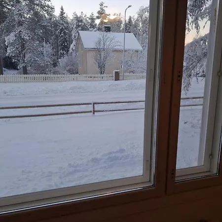 Traditional Finnish Lapland House At Wild Forest Backyard! 케미