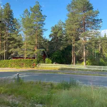 Traditional Finnish Lapland House At Wild Forest Backyard! Loma-asunnot *