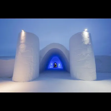 Loma-asunnot Traditional Finnish Lapland House At Wild Forest Backyard! Kemi
