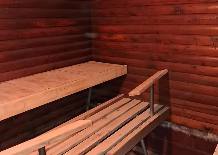 Traditional Finnish Lapland House At Wild Forest Backyard! * ケミ