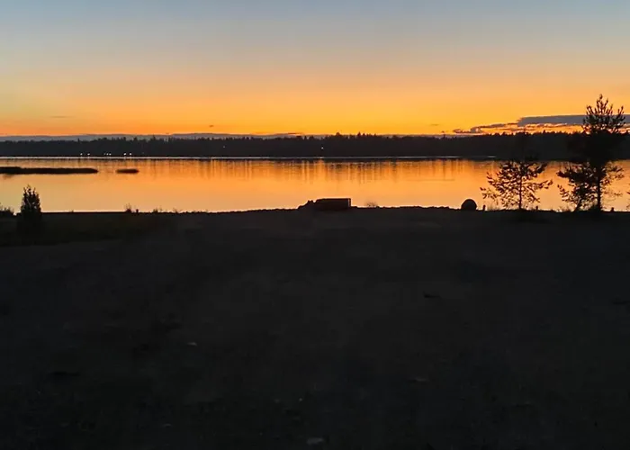 Traditional Finnish Lapland House At Wild Forest Backyard! *