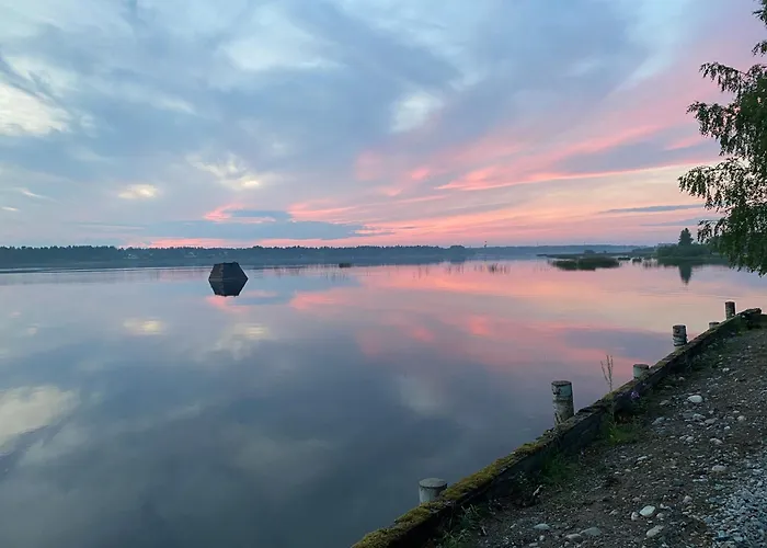Vakantiehuis Traditional Finnish Lapland House At Wild Forest Backyard! Kemi