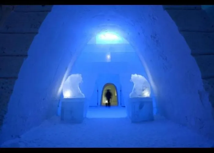 Traditional Finnish Lapland House At Wild Forest Backyard!